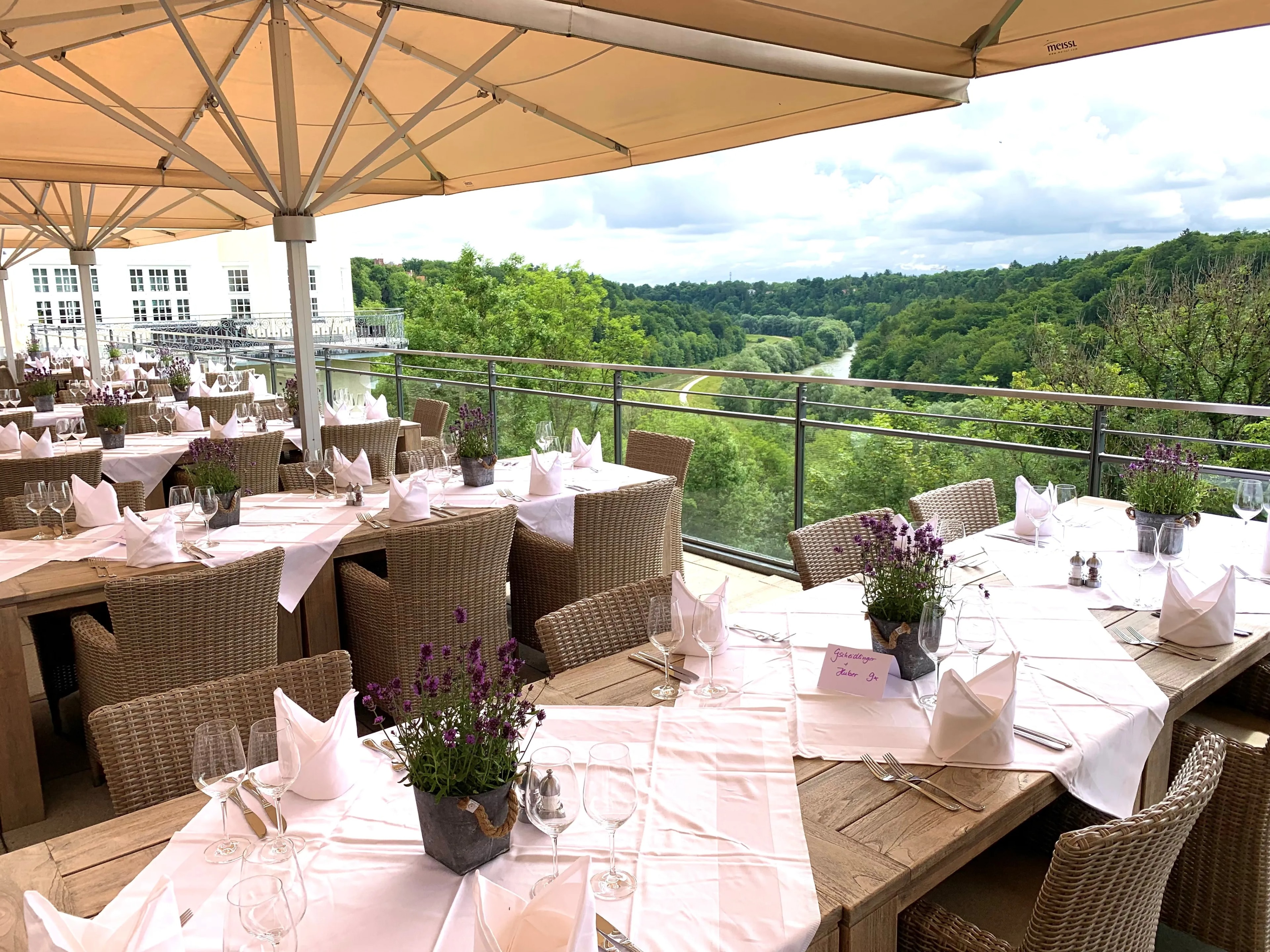 Schönste Rooftop-Terrasse in München für Events und Feiern